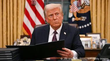 eeuutrumcarpetaenmano