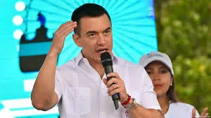 ecuadornoboamicrofono