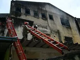 Hay-informes-de-que-los-empleados-durmieron-en-el-sitio.-Foto-AFP