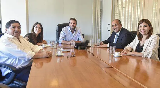 El-ministro-de-Turismo-y-Deportes-de-la-Nación,-Matías-Lammens-recibió-al-gobernador-Juan-Manzur