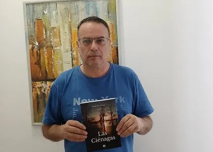 Daniel-Posse-libro-chica-e1732730792898