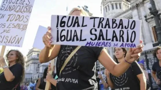 Las-mujeres-ganan-menos-que-los-hombres