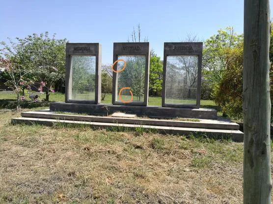 Memorial-Pozo-de-Vargas-vandalizado