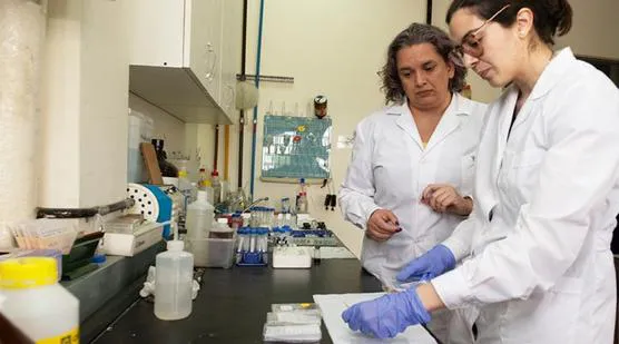 Paula-Angelomé,-recientemente-distinguida-con-el-Premio-Nacional-L'Oréal-UNESCO