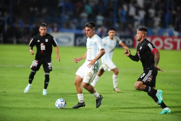 600x400_mira-1x1-atletico-tucuman-derrota-ante-riestra-1069900-005524