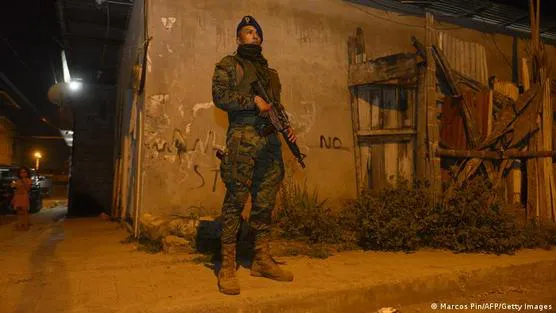 Control-militar-en-las-calles-de-Guayaquil