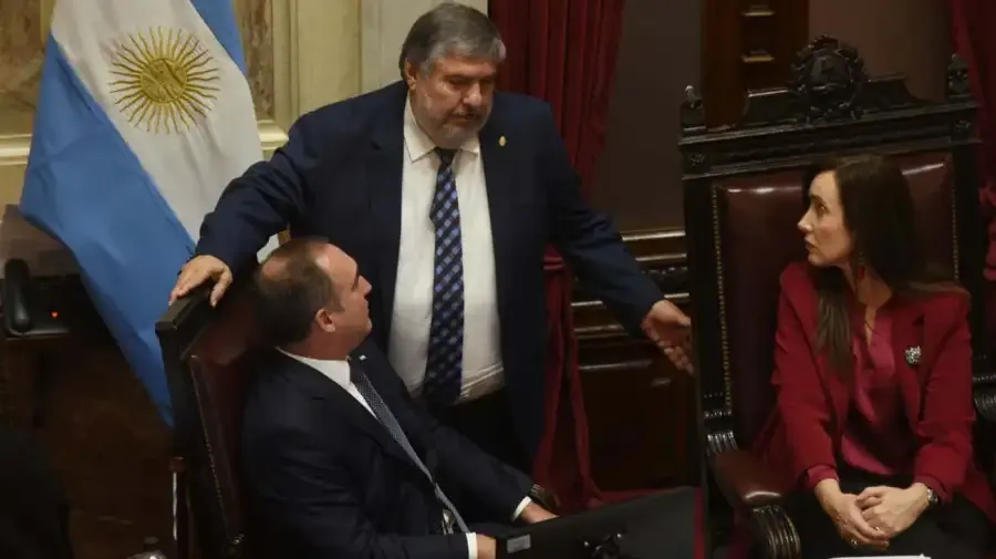 sesion-de-ficha-limpia-en-el-senado20250507-2018416