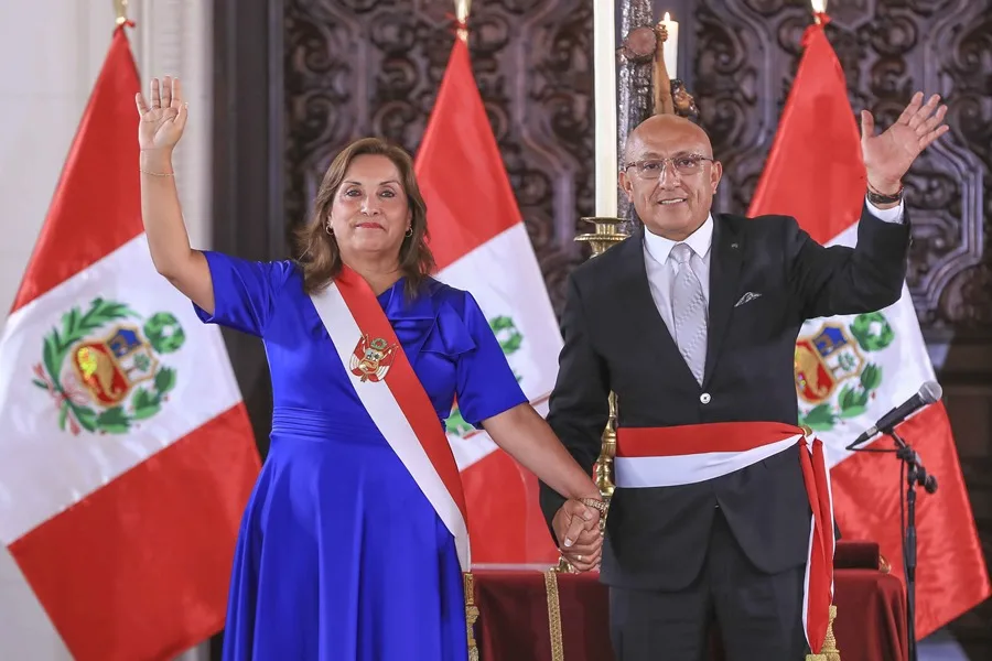 peruboluartediazuletapolicia