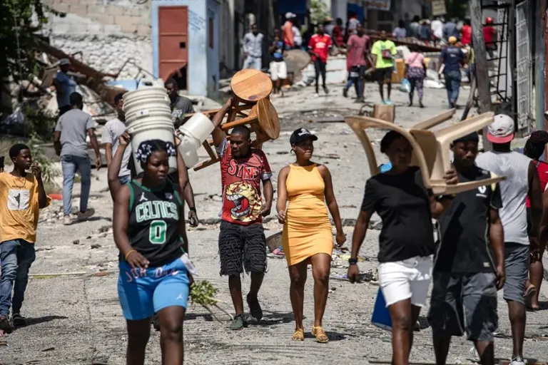 Haiti-desplazados-bandas-1
