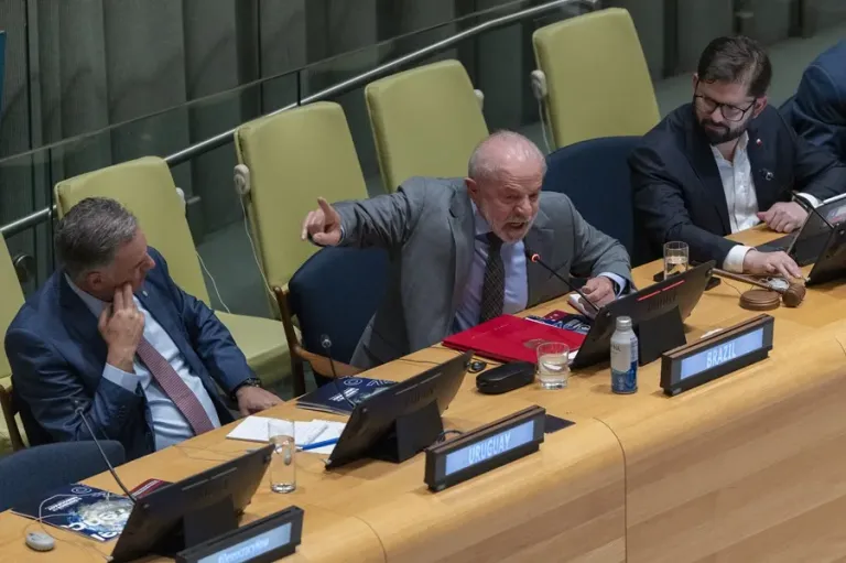 ONU-democracia-3lulaboricorsi