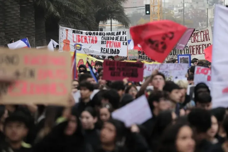 AME8056-CHILE-EDUCACION