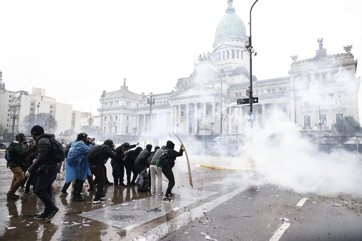 represion-en-la-marcha-VP4SPXBNOFC3PIUZ5SLLGAFMJY