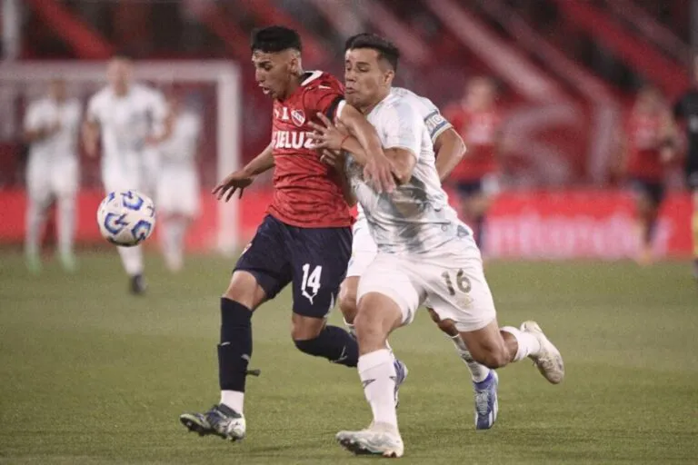 Independiente-se-cruzara-con-Atletico-Tucuman-768x512