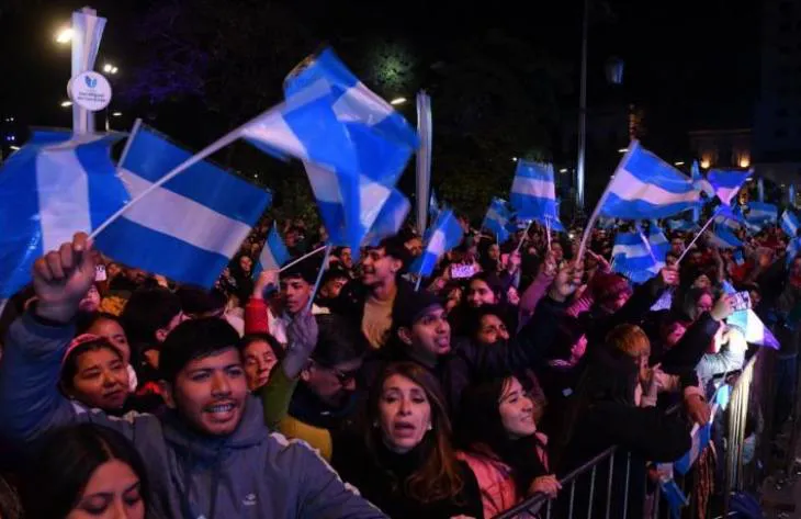 tucumanossaludandesfileyvigia8