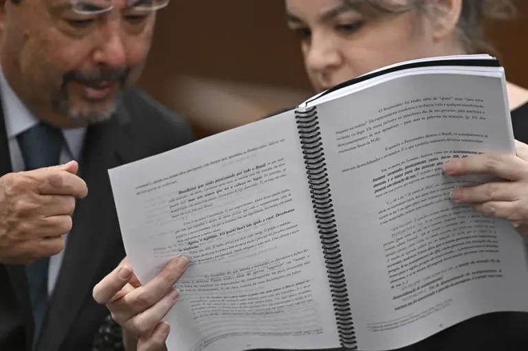 brasilabogadodeBolsonaro-juicio-2-1