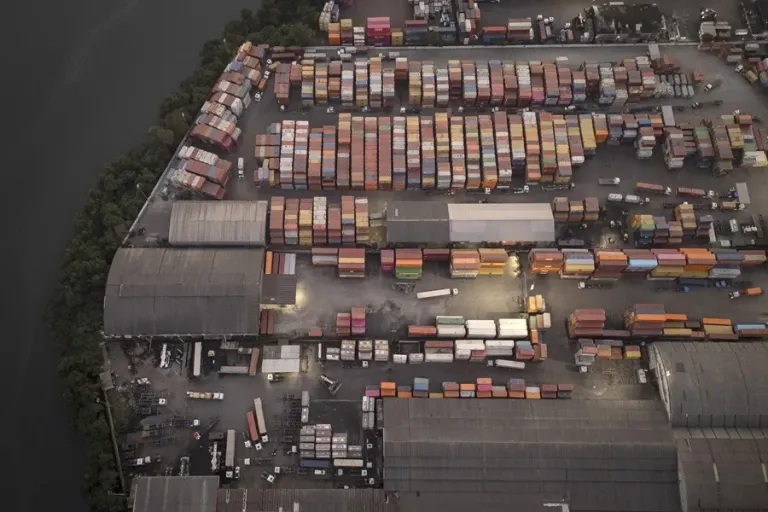 brasilpuertodesantoscontainers