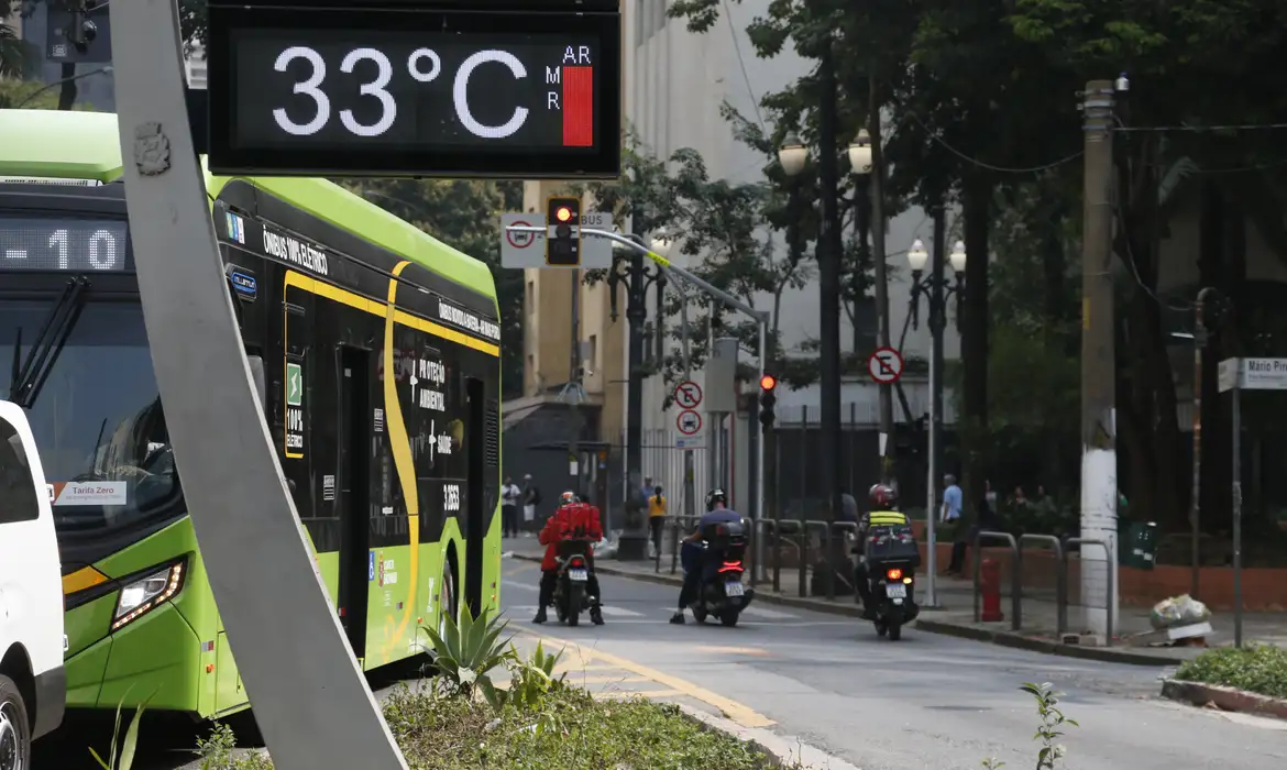 brasiltemperaturaysequiaensaopaulo