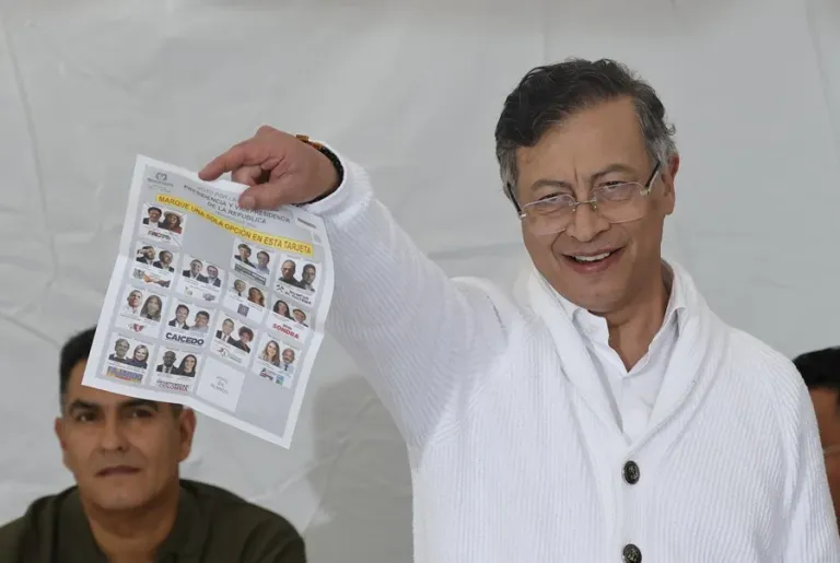 AME7033-COLOMBIA-ELECCIONES