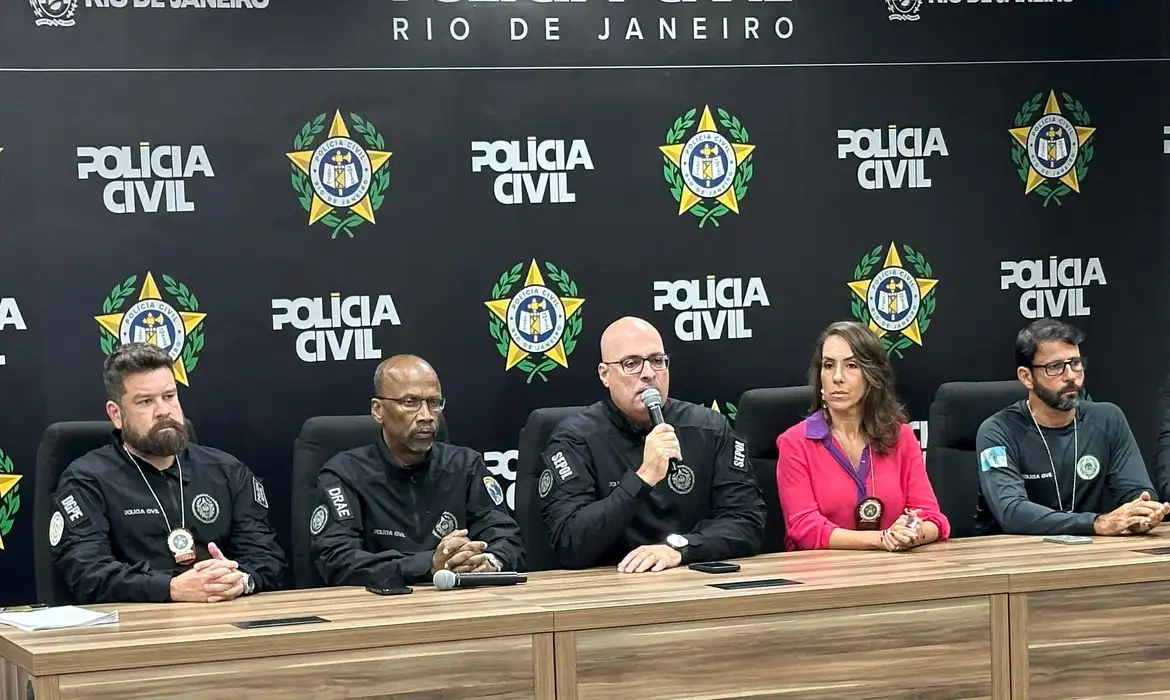 brasilladygagapolicia